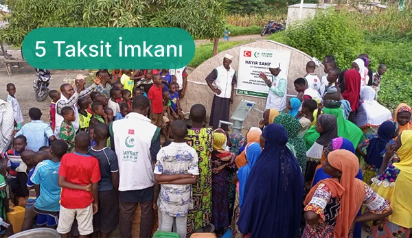 Togo - El Pompalı Su Kuyusu 